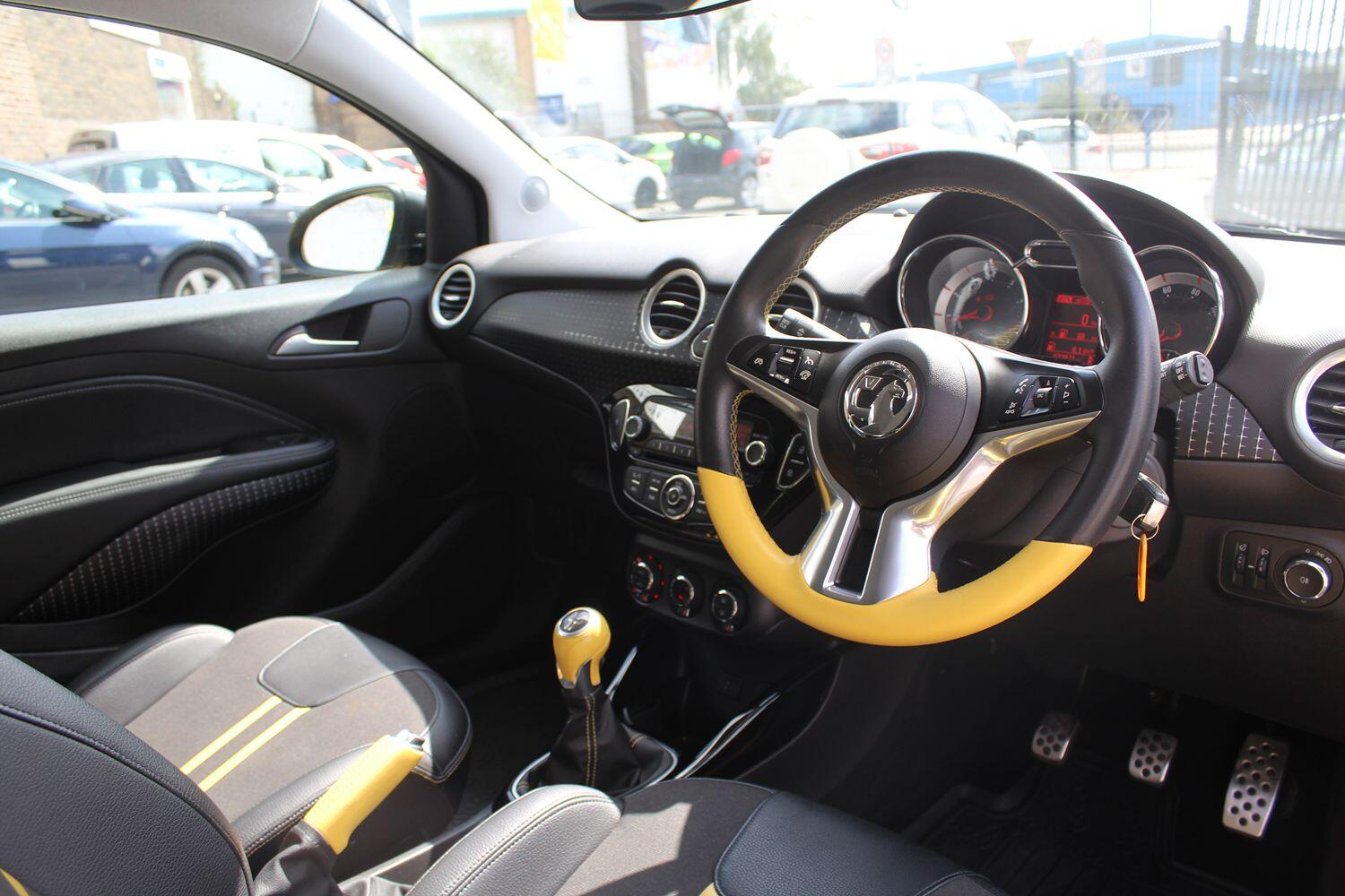 Used Vauxhall ADAM 2016 for sale - 76793405: Photo 2