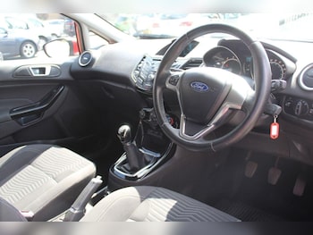 Used Ford Fiesta 2015 for sale - 77207542: Photo