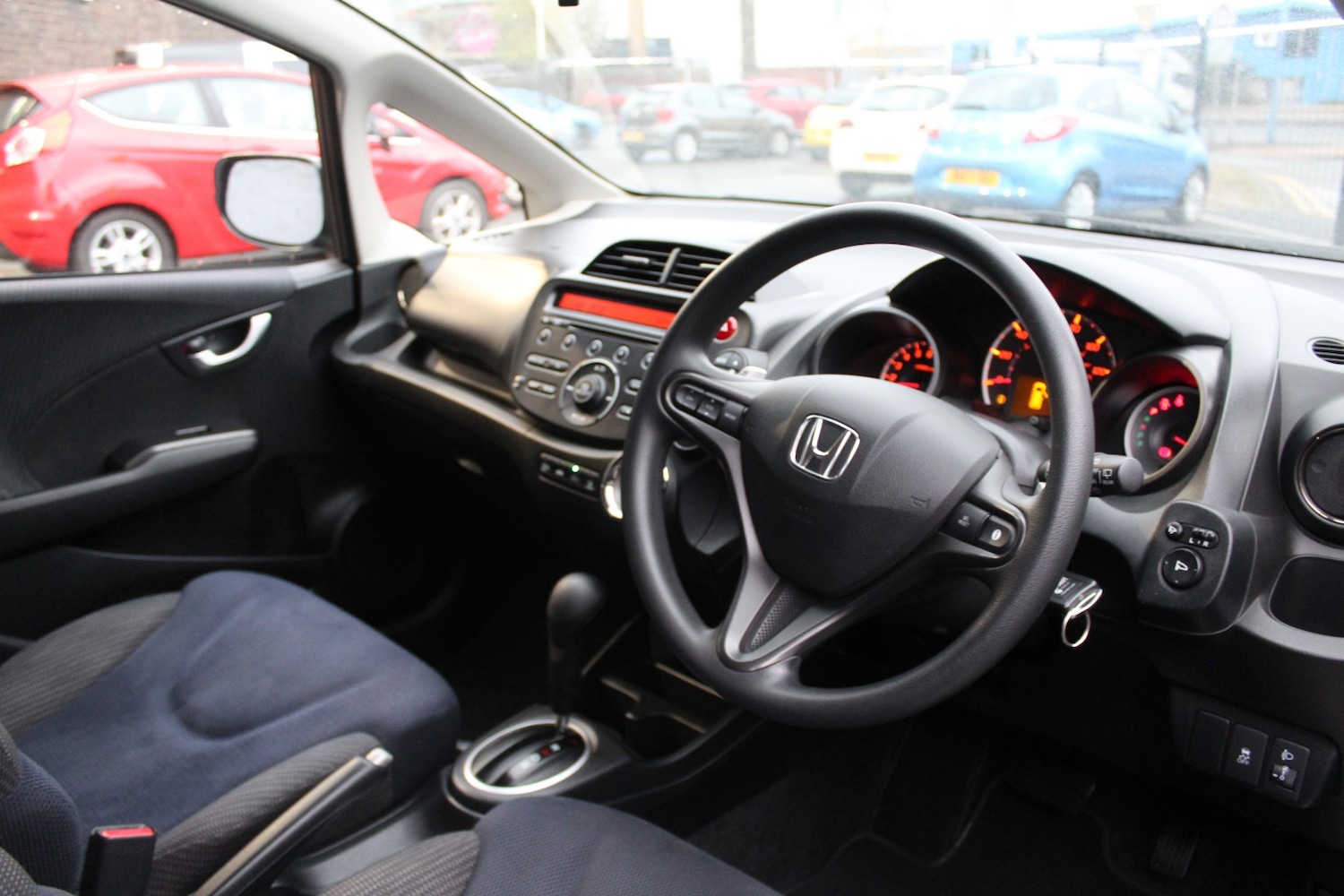 Used Honda Jazz 2012 for sale - 77167774: Photo 7