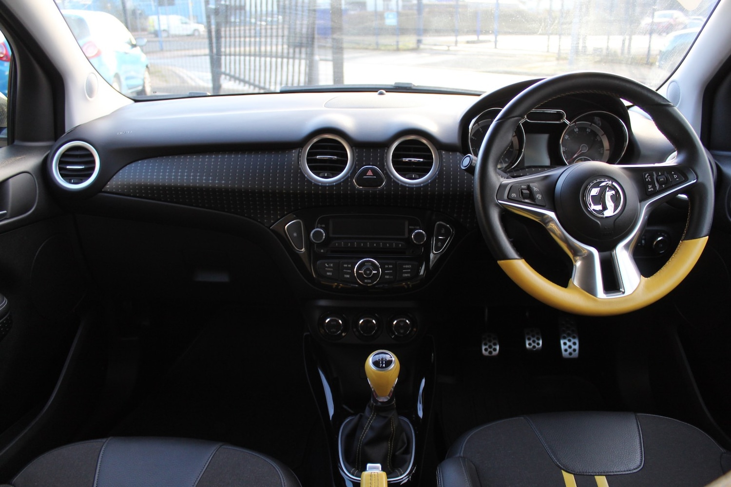 Used Vauxhall ADAM 2016 for sale - 77207543: Photo 2