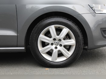 Used Volkswagen Polo 2010 for sale - 77207531: Photo