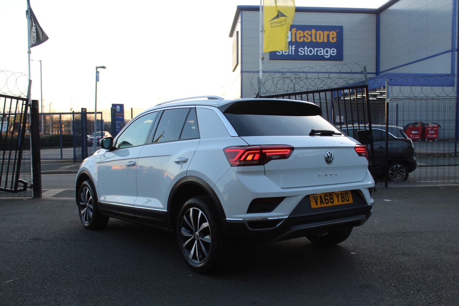 Used Volkswagen T-Roc 2019 for sale - 77535945: Photo 12