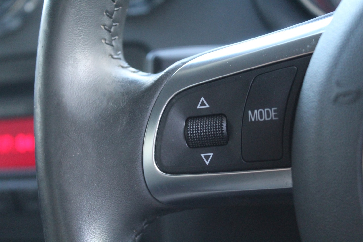 Used Audi TT 2011 for sale - 77973700: Photo 13