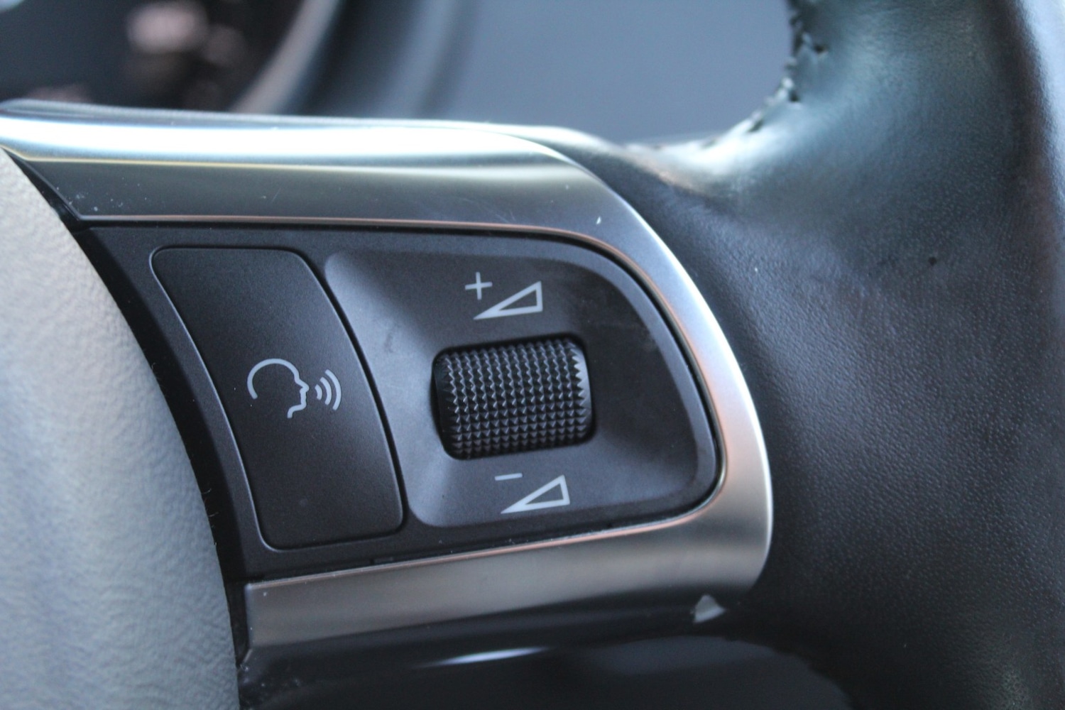 Used Audi TT 2011 for sale - 77973700: Photo 14