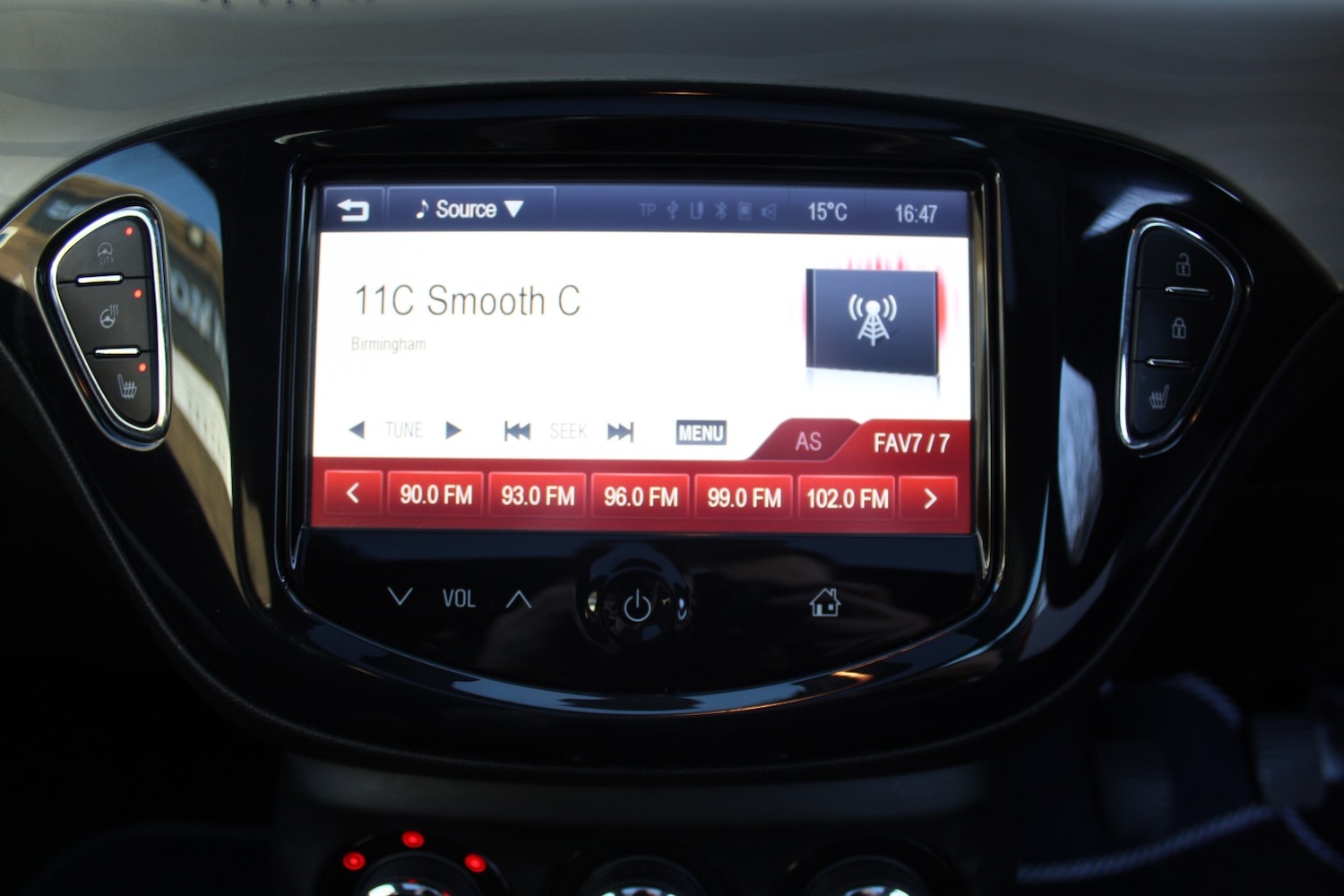 Used Vauxhall ADAM 2015 for sale - 77937965: Photo 21