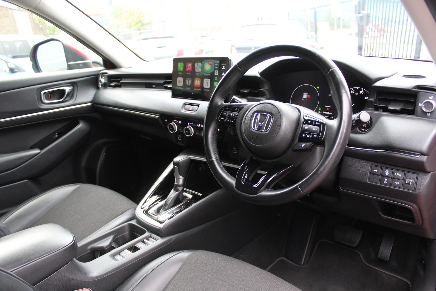 Used Honda HR-V 2022 for sale - 76769508: Photo 2