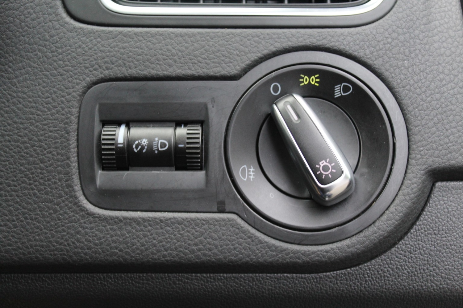 Used Volkswagen Polo 2010 for sale - 77167787: Photo 16