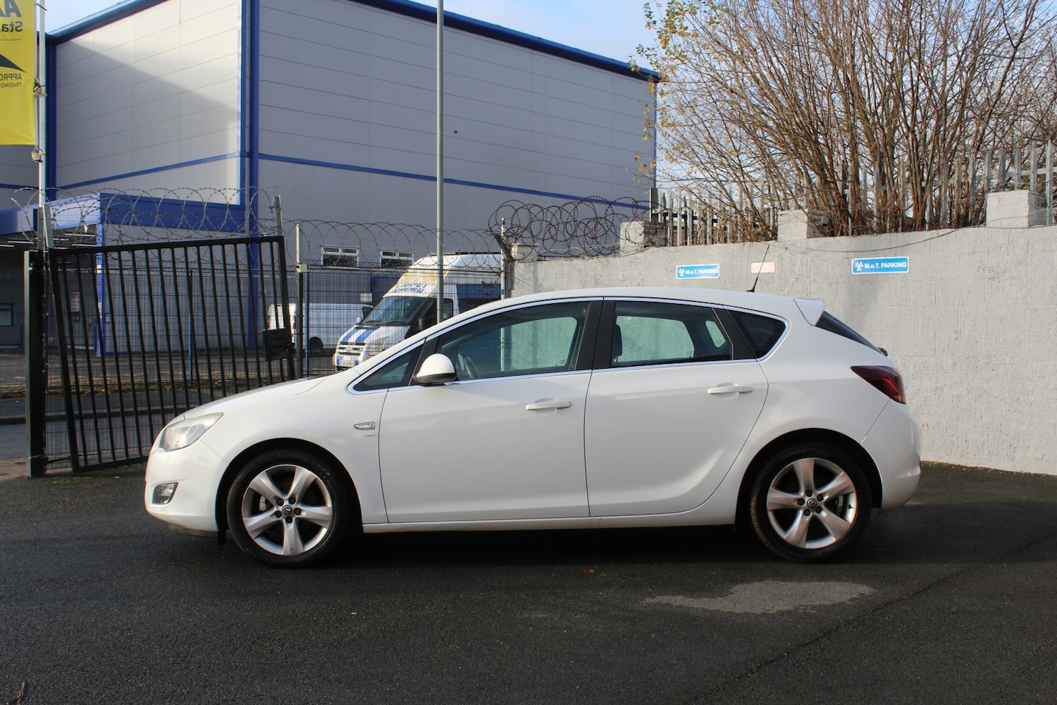 Used Vauxhall Astra 2011 for sale - 77167796: Photo 10