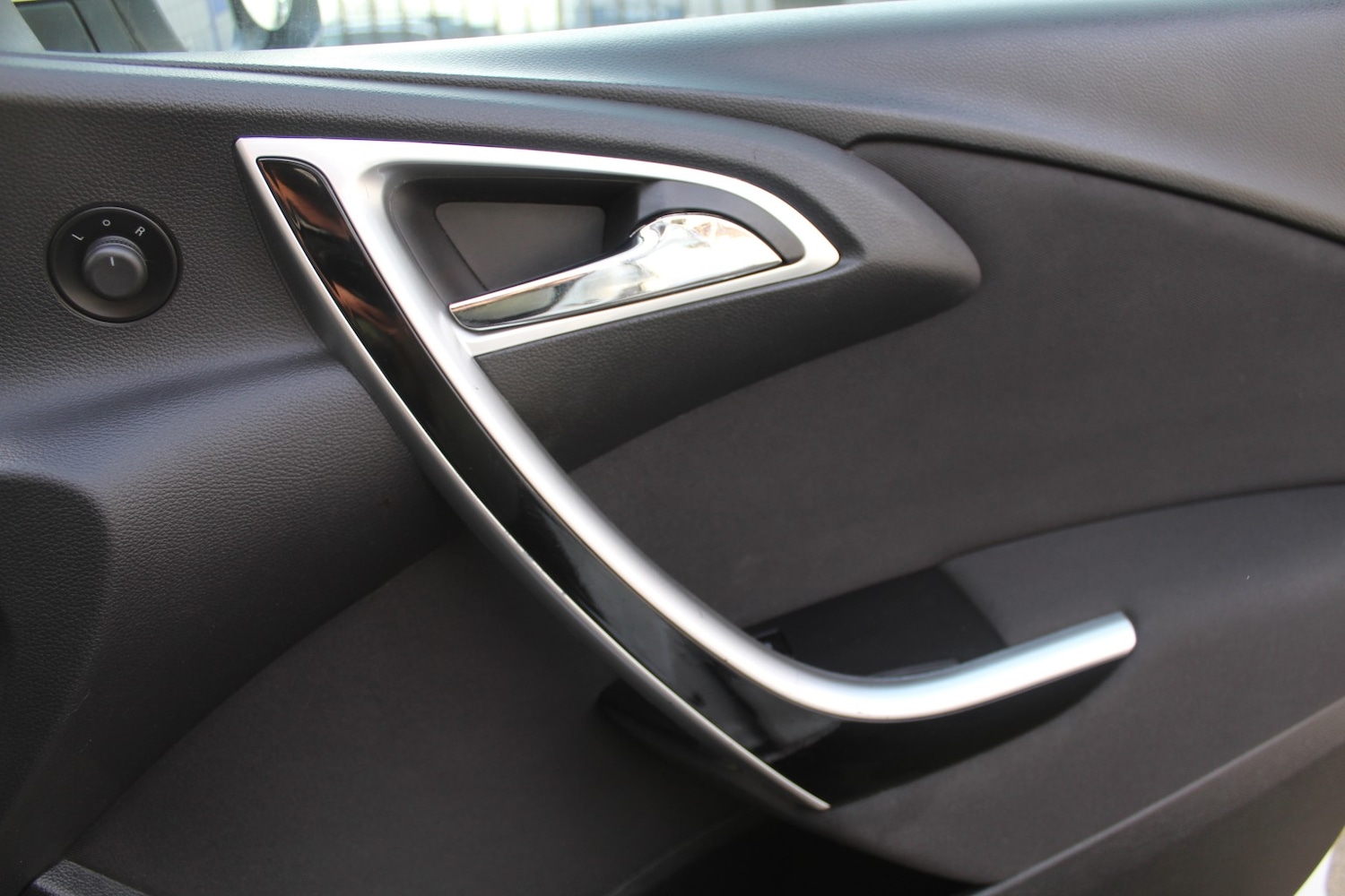 Used Vauxhall Astra 2011 for sale - 77167796: Photo 9