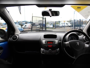 Used Peugeot 107 2012 for sale - 76488713: Photo