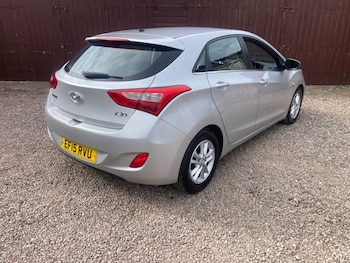 Used Hyundai i30 2015 for sale - 78525130: Photo