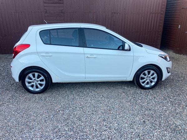 Used Hyundai i20 2013 for sale - 76241375: Photo 5