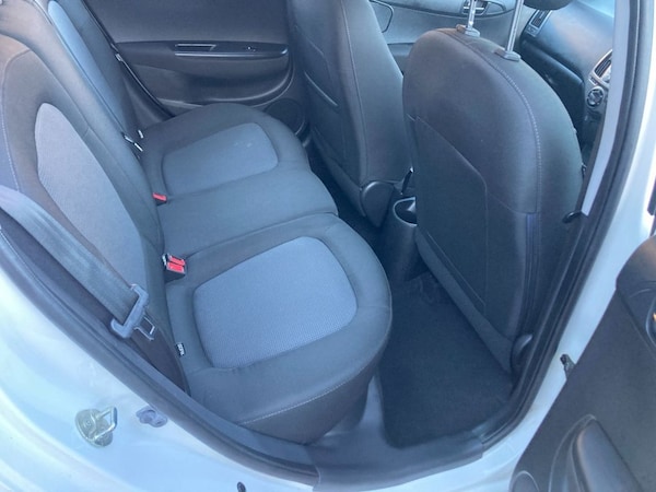 Used Hyundai i20 2013 for sale - 76241375: Photo 7