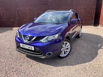 Used Nissan Qashqai 2017 for sale - 79300937: Photo
