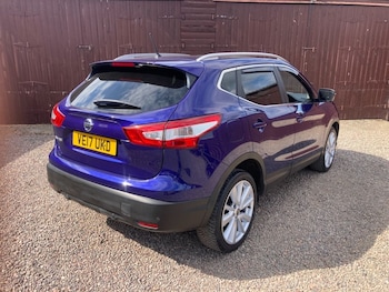Used Nissan Qashqai 2017 for sale - 79300937: Photo