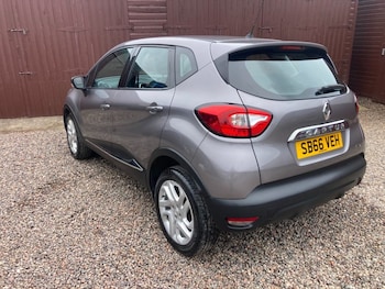 Used Renault Captur 2016 for sale - 75149737: Photo
