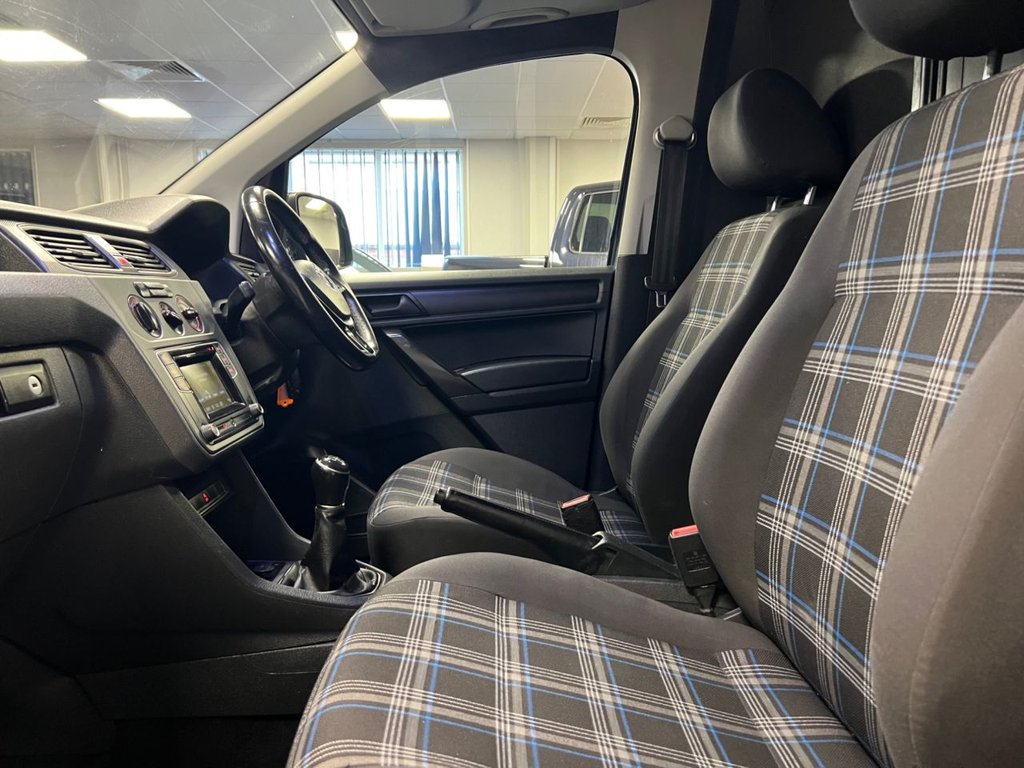 Used Volkswagen Caddy Maxi 2018 for sale - 76985840: Photo 18