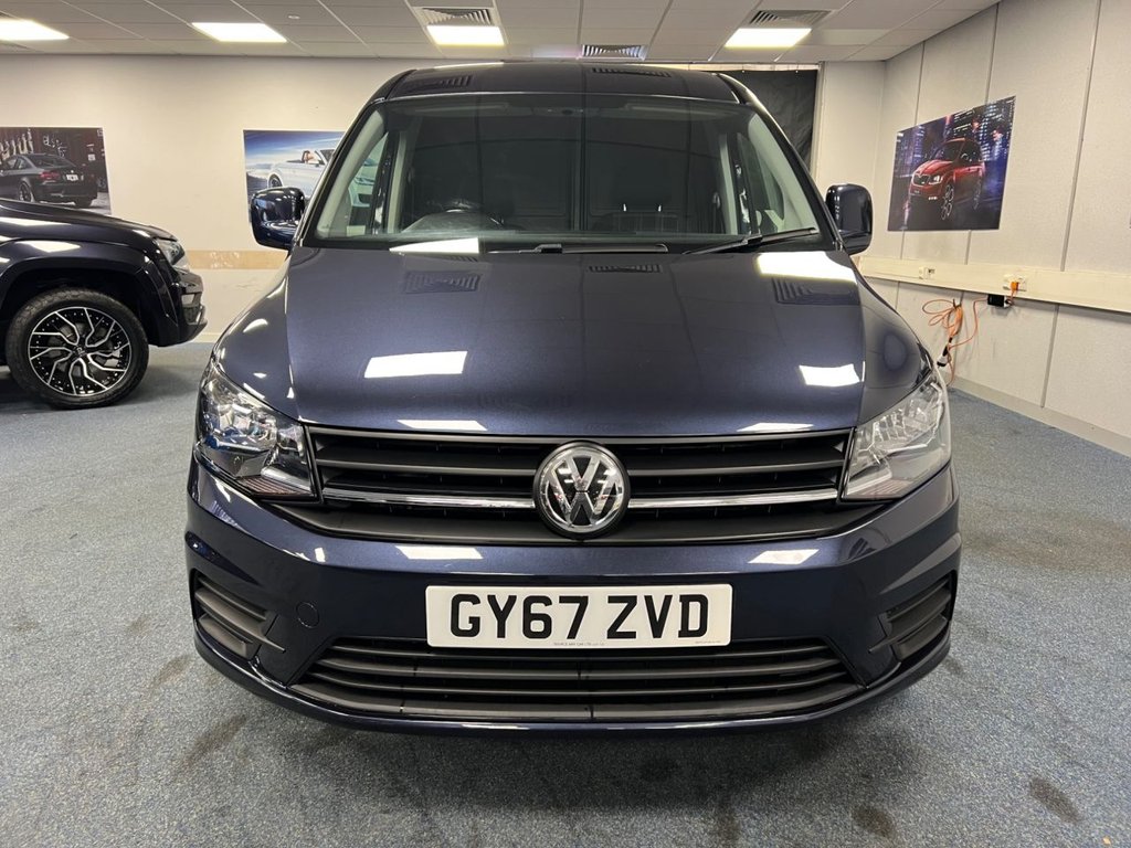 Used Volkswagen Caddy Maxi 2018 for sale - 76985840: Photo 2