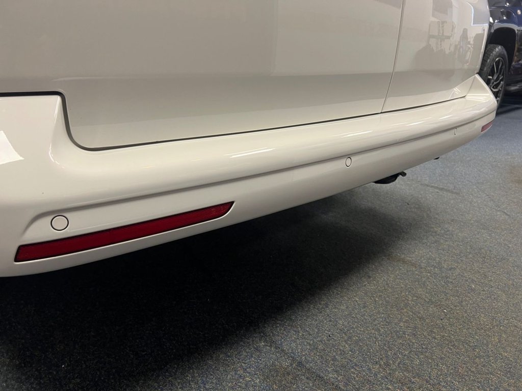 Used Volkswagen Transporter 2021 for sale - 76647259: Photo 38