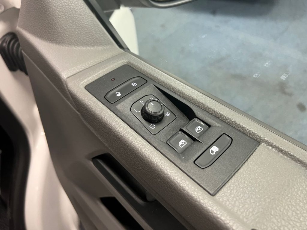 Used Volkswagen Transporter 2021 for sale - 77855096: Photo 26