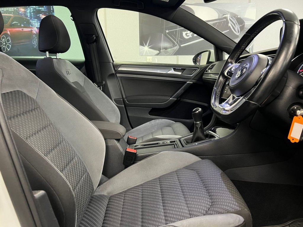 Used Volkswagen Golf 2020 for sale - 76711266: Photo 31