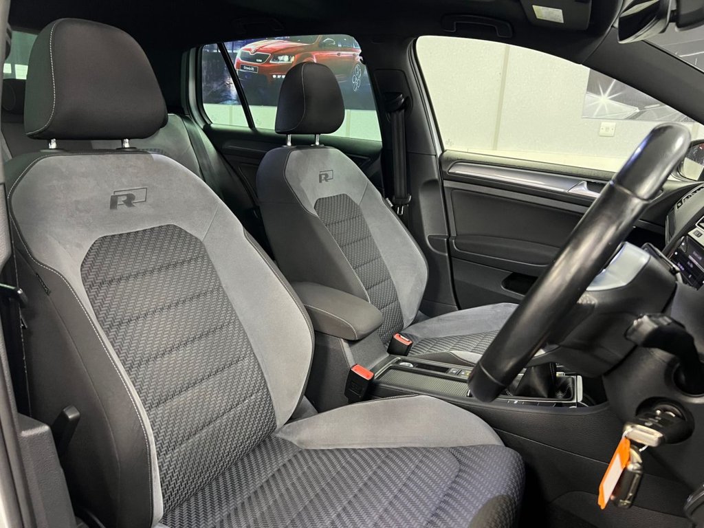 Used Volkswagen Golf 2020 for sale - 76711266: Photo 32