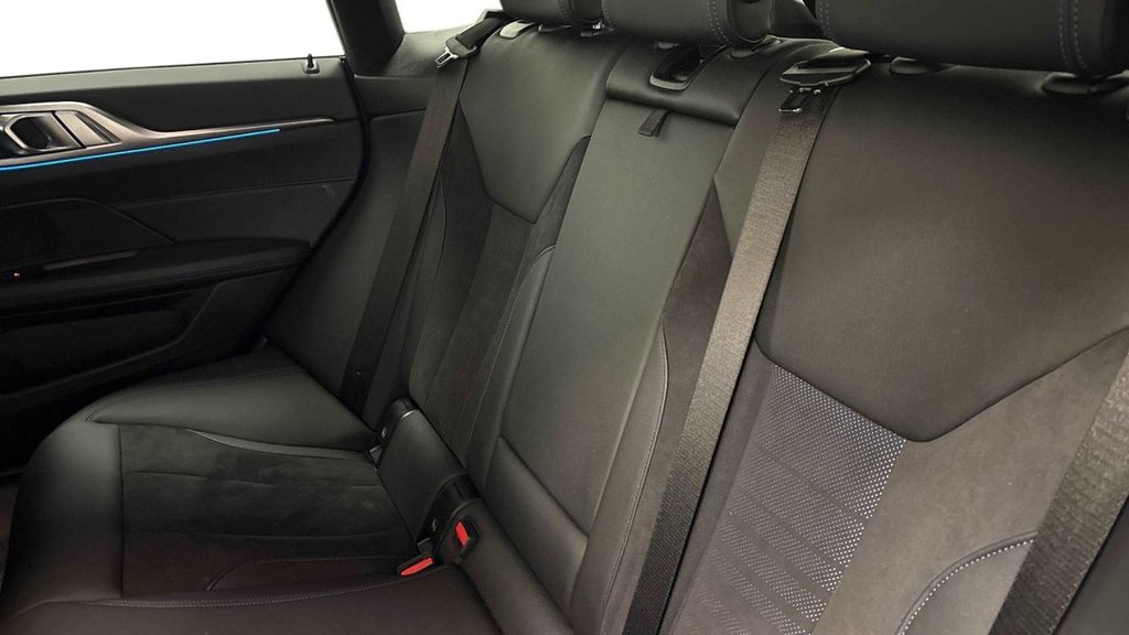 Used BMW i4 2022 for sale - 77507800: Photo 9