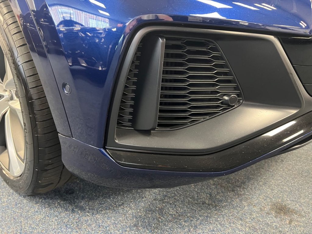 Used Audi Q8 2021 for sale - 76647238: Photo 43