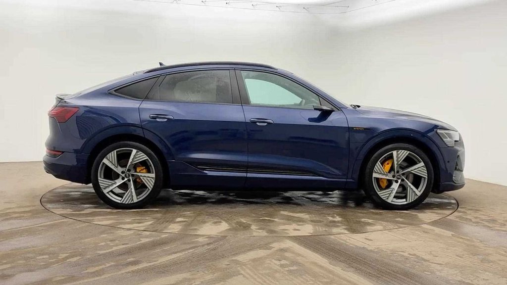 Used Audi e-tron 2022 for sale - 77890899: Photo 3