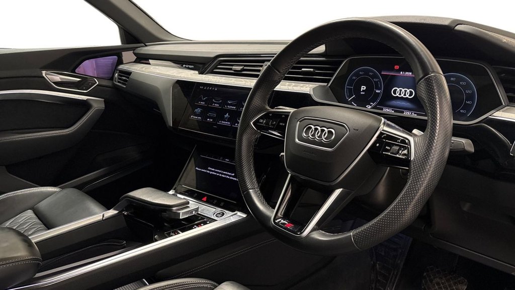 Used Audi e-tron 2022 for sale - 77890899: Photo 4