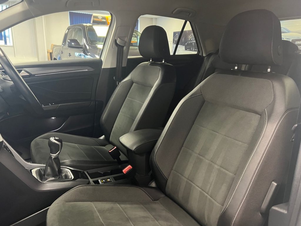 Used Volkswagen T-Roc 2022 for sale - 76647239: Photo 32