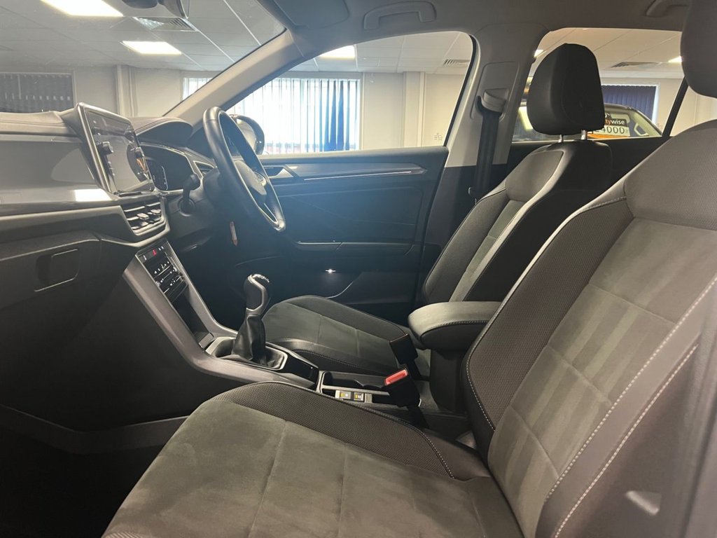 Used Volkswagen T-Roc 2022 for sale - 76647239: Photo 37