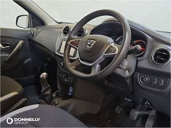 Used Dacia Sandero Stepway 2017 for sale - 78935861: Photo