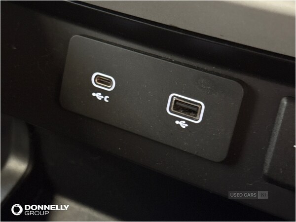 Used Land Rover Defender 2021 for sale - 76167695: Photo 30