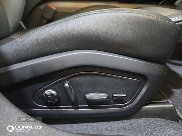 Used Porsche Taycan 2020 for sale - 75659144: Photo 30