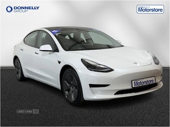 Tesla - Model 3