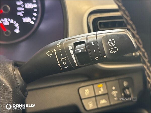 Used Kia Stonic 2018 for sale - 76646804: Photo 33