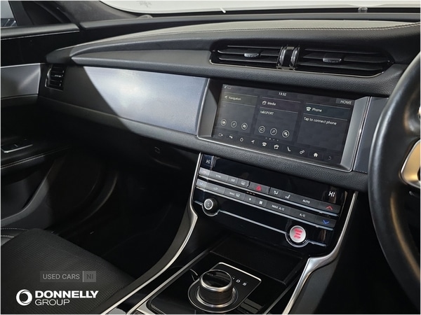 Used Jaguar XF 2019 for sale - 76500130: Photo 33