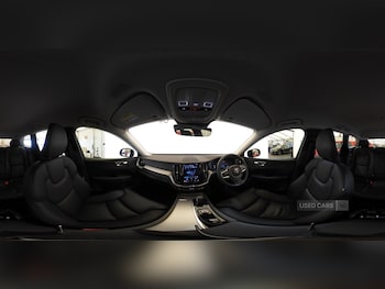 Used Volvo XC60 2023 for sale - 75090418: Photo
