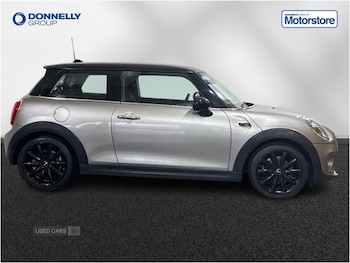 Used MINI Hatch 2019 for sale - 76474094: Photo