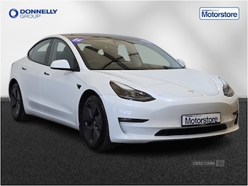 Tesla - Model 3