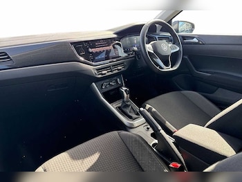 Used Volkswagen Polo 2024 for sale - 78088122: Photo