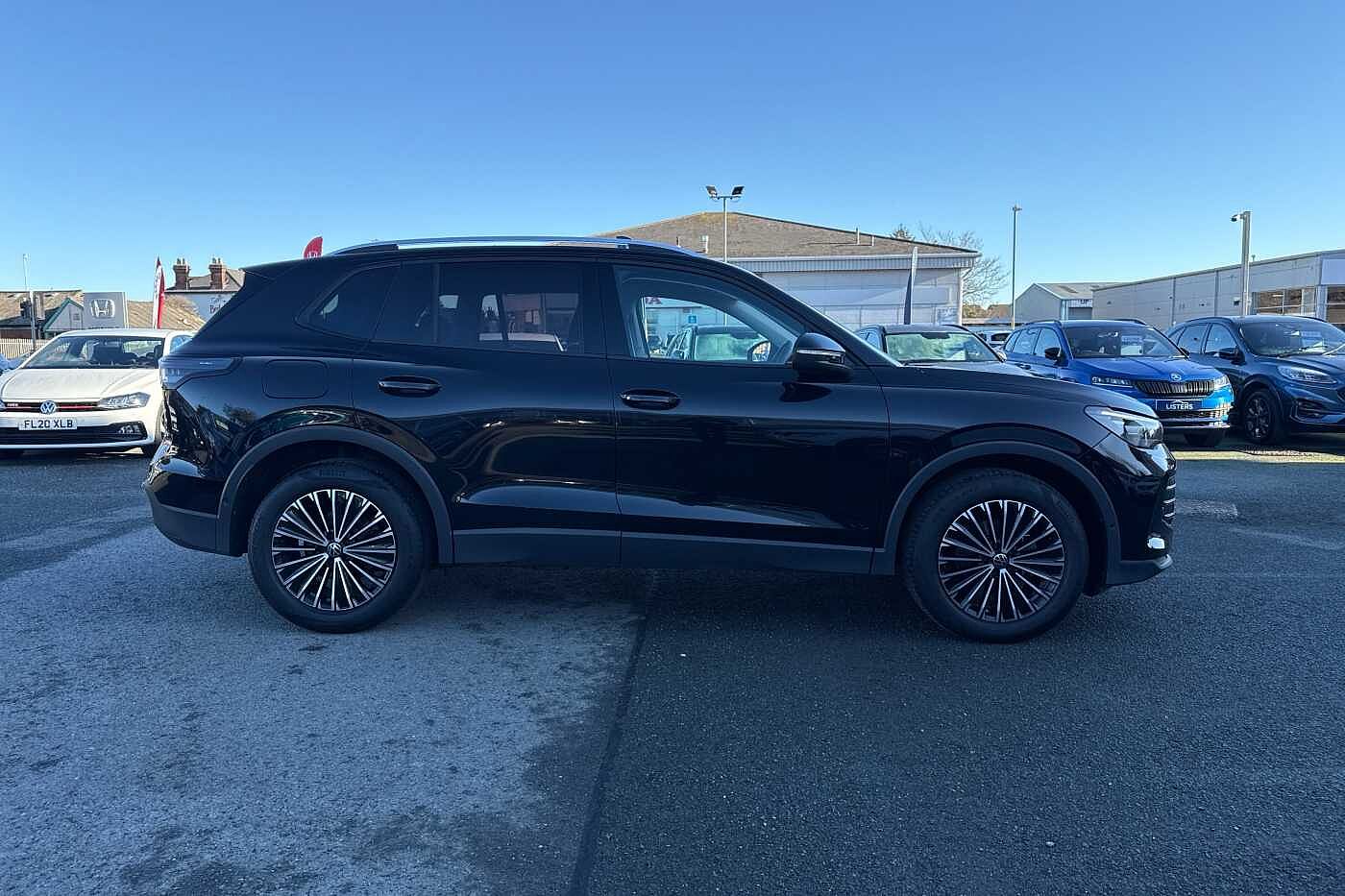 Used Volkswagen Tiguan 2024 for sale - 76389674: Photo 4