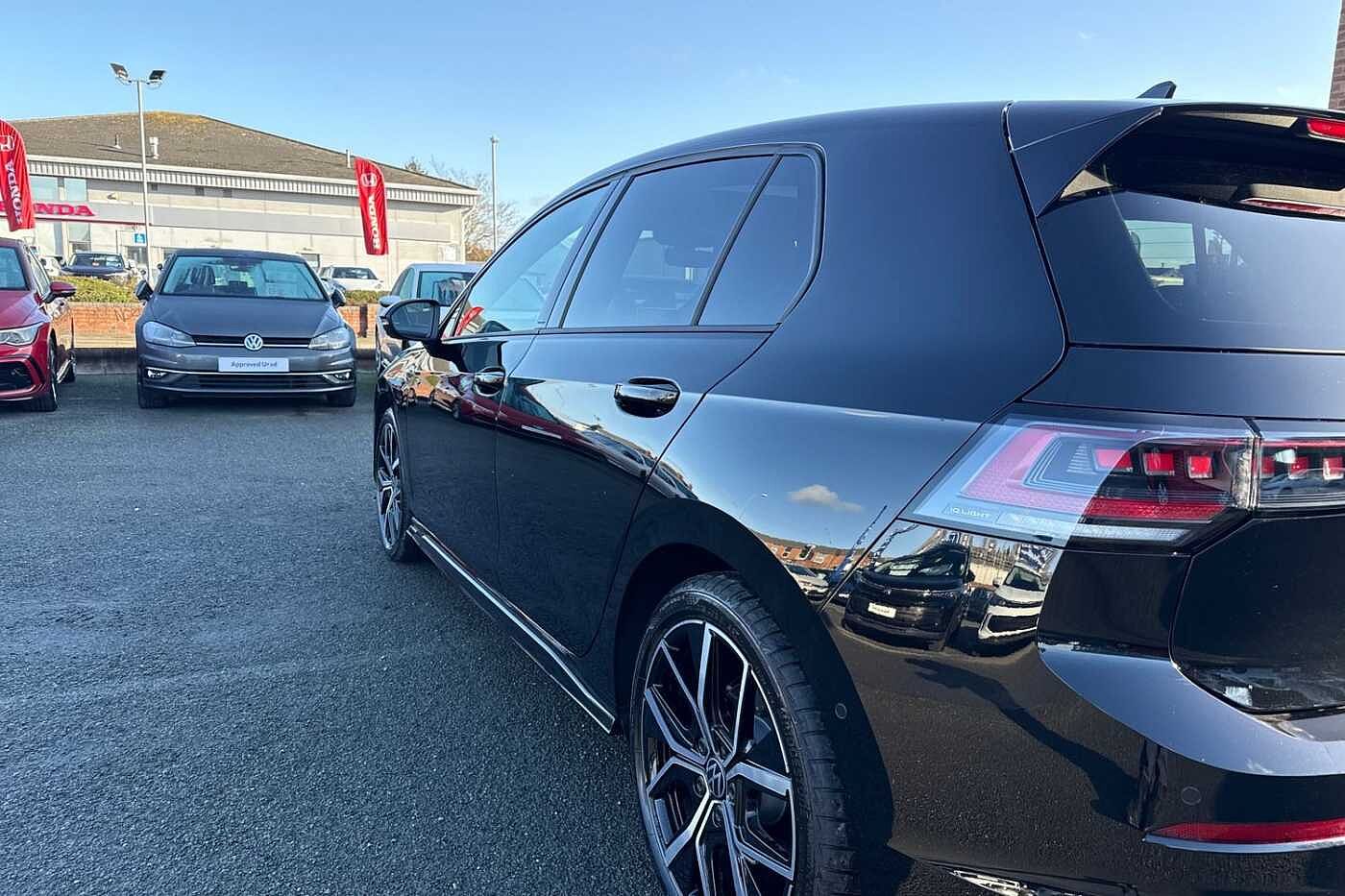 Used Volkswagen Golf 2025 for sale - 76800383: Photo 28