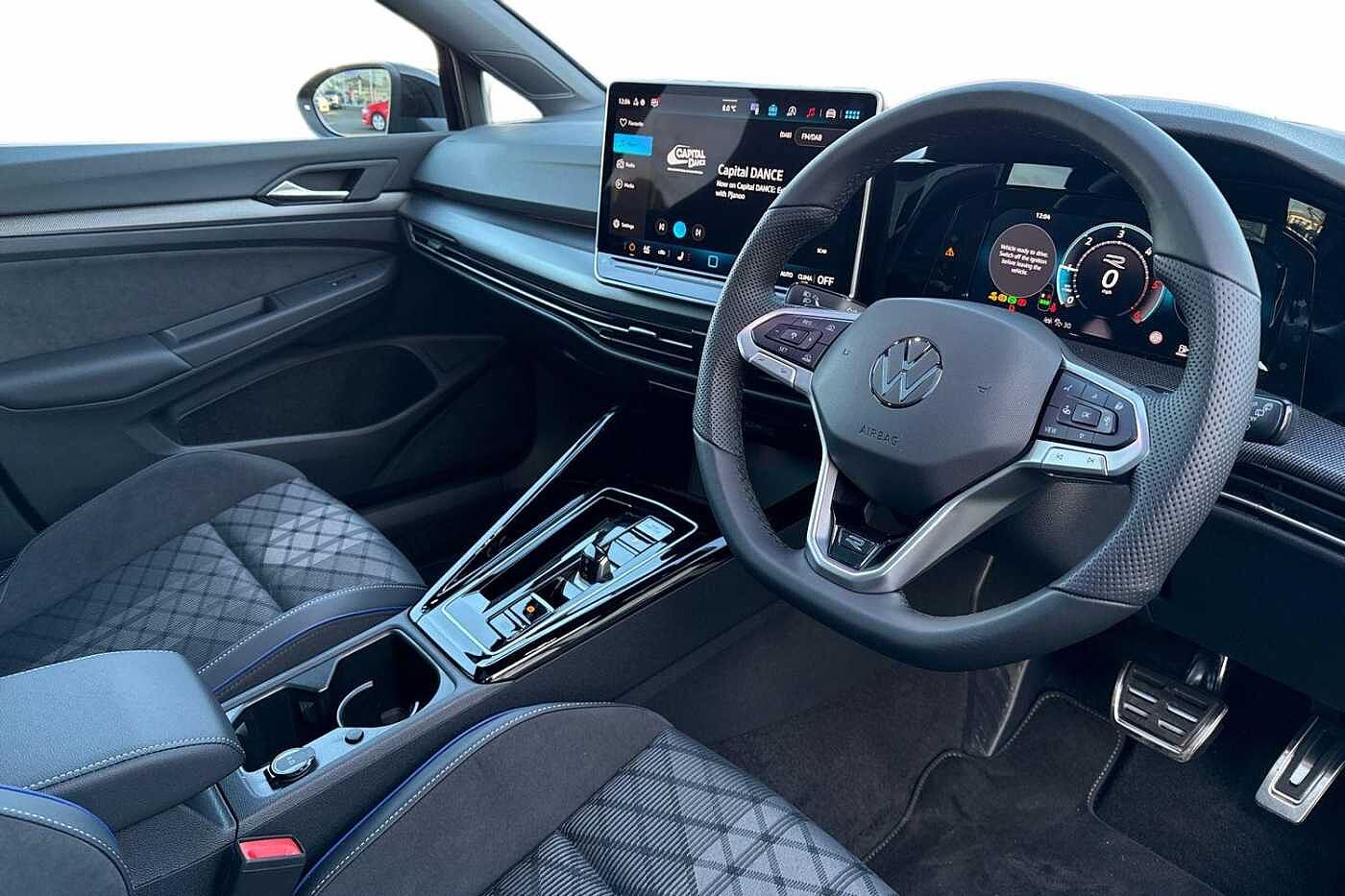 Used Volkswagen Golf 2025 for sale - 76800383: Photo 6