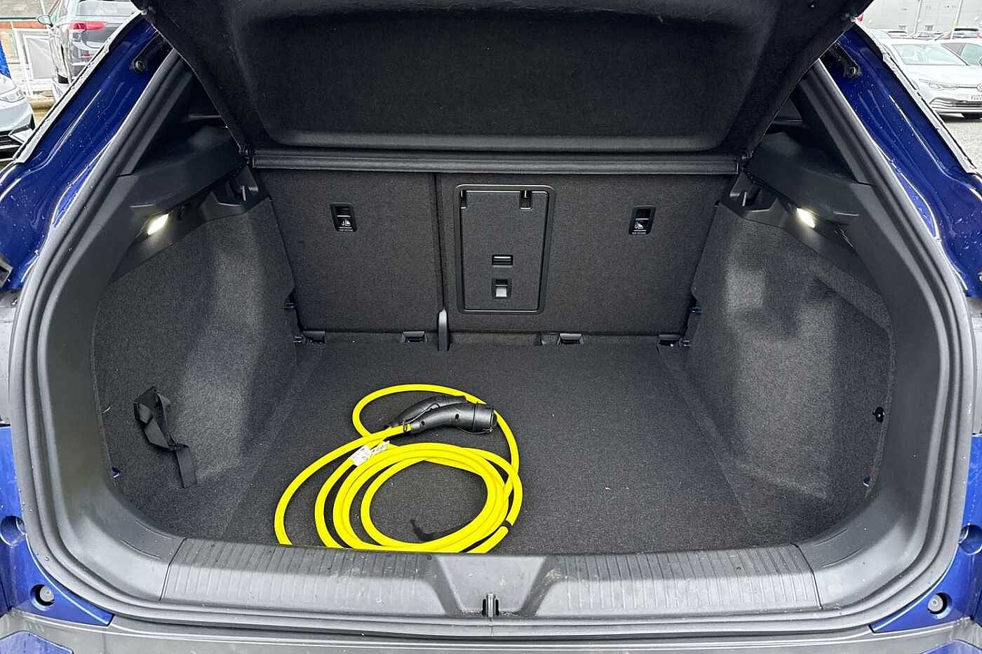 Used Volkswagen ID.4 2025 for sale - 76458595: Photo 11