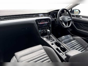 Used Volkswagen Passat 2020 for sale - 78463322: Photo