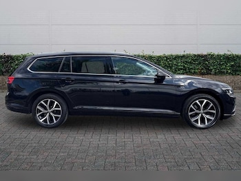 Used Volkswagen Passat 2020 for sale - 78463322: Photo