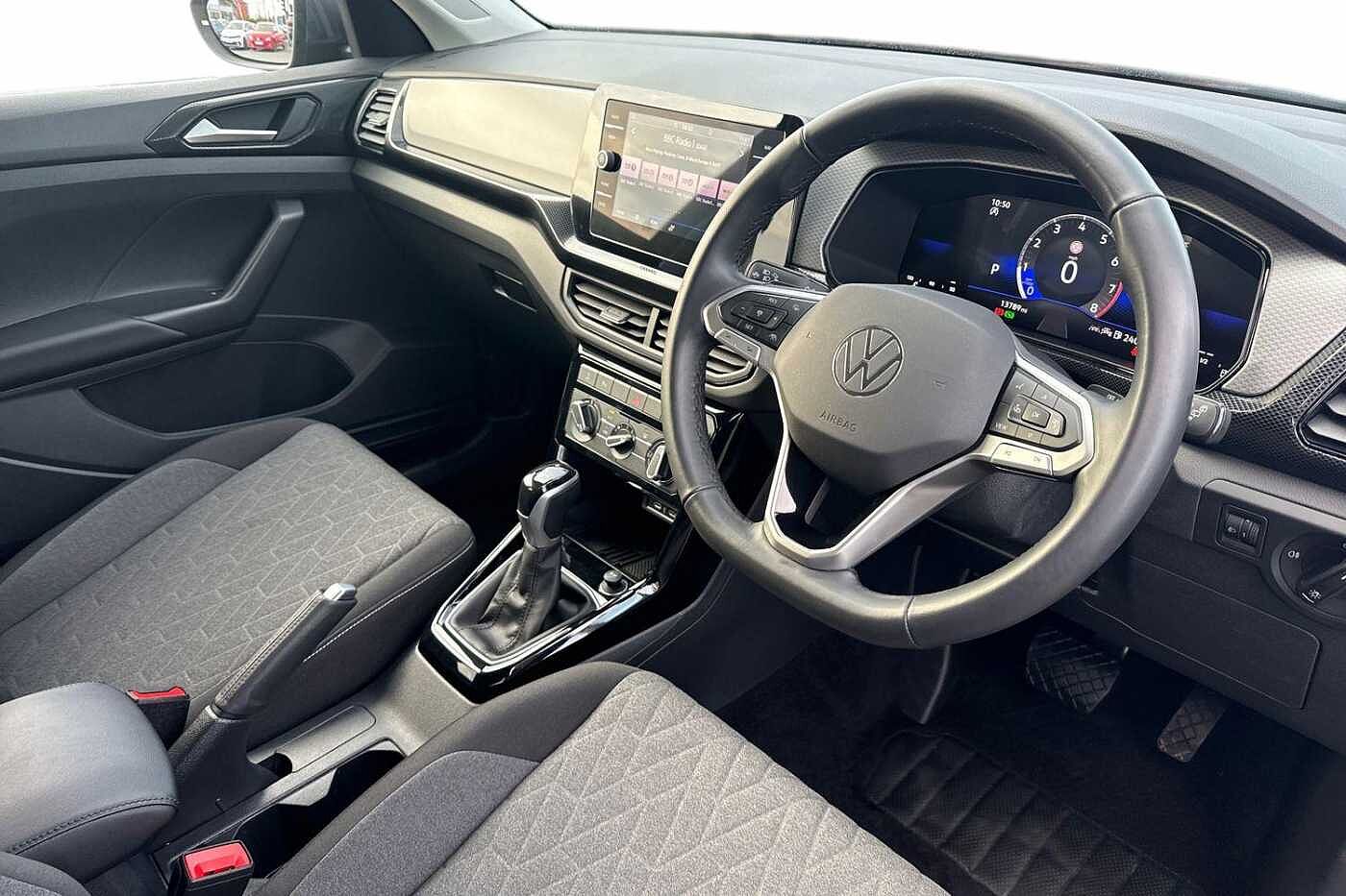 Used Volkswagen T-Cross 2025 for sale - 77627044: Photo 6