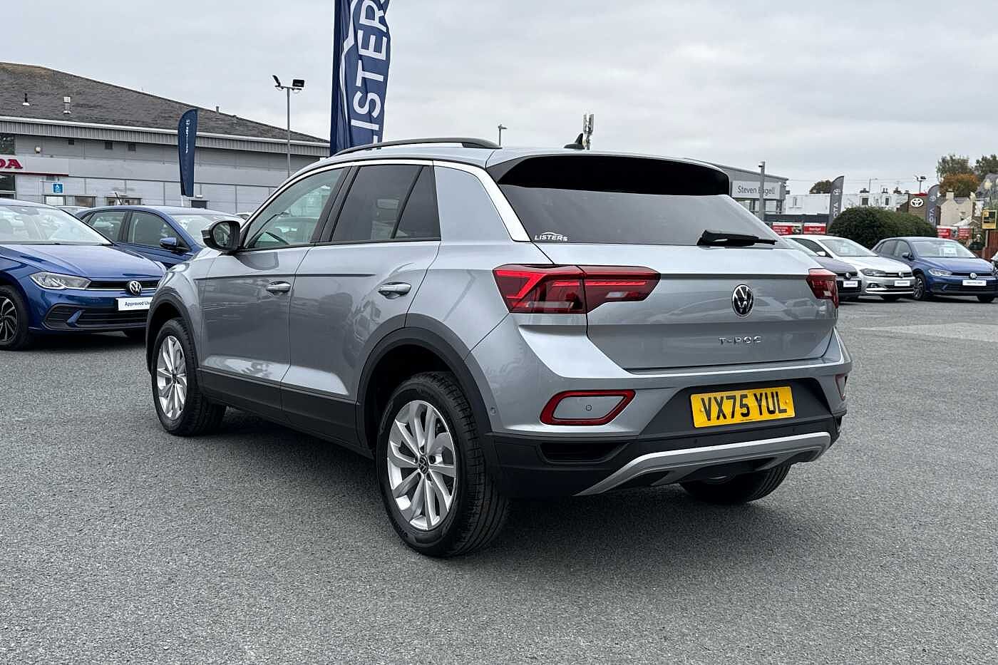 Used Volkswagen T-Roc 2025 for sale - 76285459: Photo 3